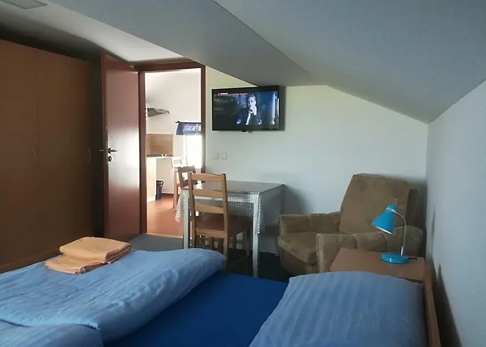 411 Guest house